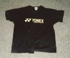 黒色Tシャツの画像