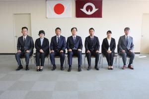 令和6年度優秀教職員表彰式の中学校教員の写真