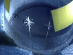雪の結晶をつくろう！