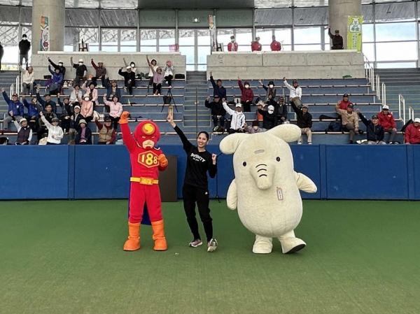 JAグラウンド・ゴルフ大会での188マン（いややマン）の様子