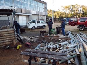 竹炭、竹酢液の製造（竹の伐採）