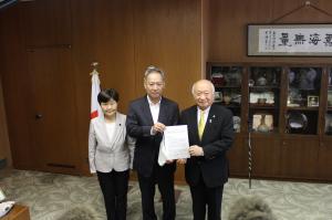答申の様子1