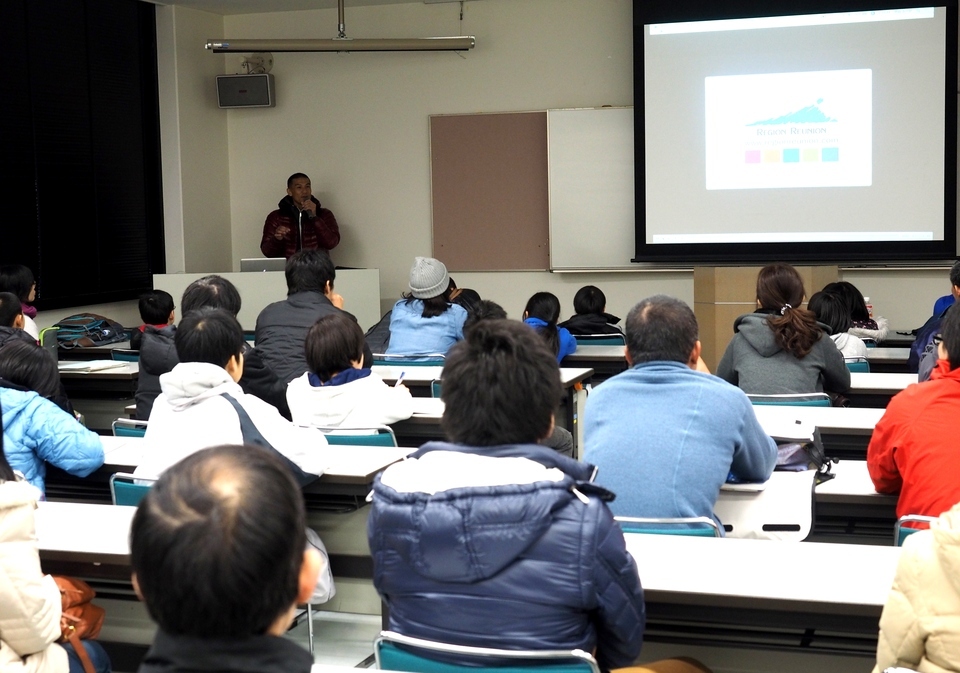 平山ユージ講演会「トーク＆スライドショー」の様子