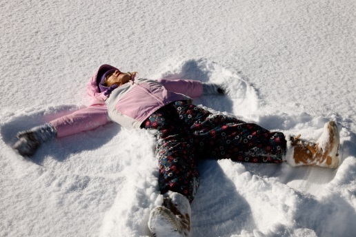 Snow angels　雪の天使の画像1