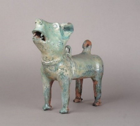 《緑釉犬》中国・後漢時代 (1から3世紀）当館蔵の写真